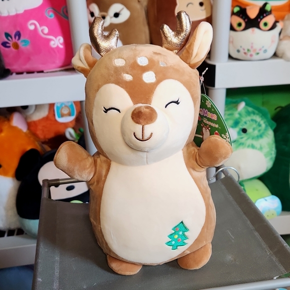 Squishmallows Dawn the Fawn HugMee Christmas 2023 - Picture 1 of 3